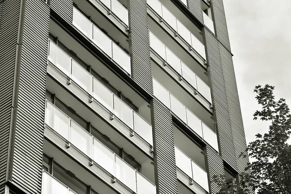 Moderno Edificio Apartamentos Exterior Blanco Negro —  Fotos de Stock