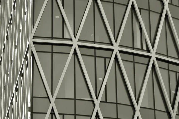 Modern ofis binası duvar yapılmış çelik ve cam. Siyah ve beyaz.