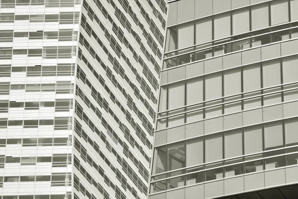 Modern ofis binası duvar yapılmış çelik ve cam. Siyah ve beyaz.