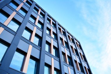 Kentsel arka plan, modern Cam cephe, detay ofis iş Binası