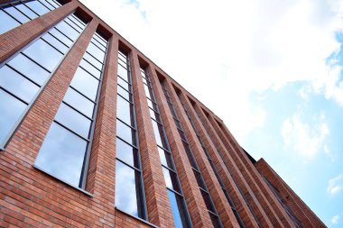 Kentsel arka plan, modern Cam cephe, detay ofis iş Binası