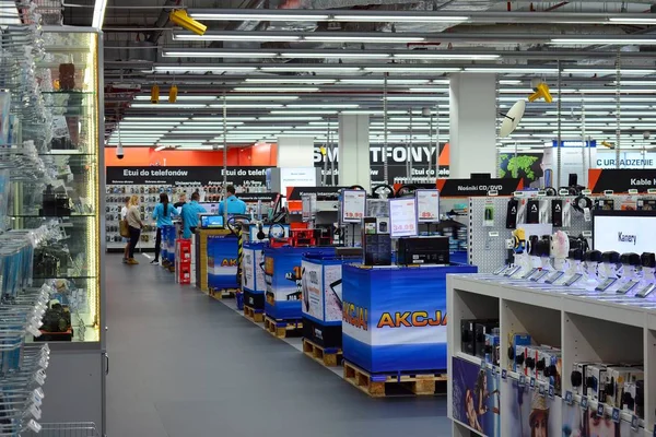 シュチェチン ポーランド 2018 ショッピング センター ガレリア Kaskada 土星の店 土星はドイツのいくつかの欧州諸国で家電量販店のチェーン — ストック写真
