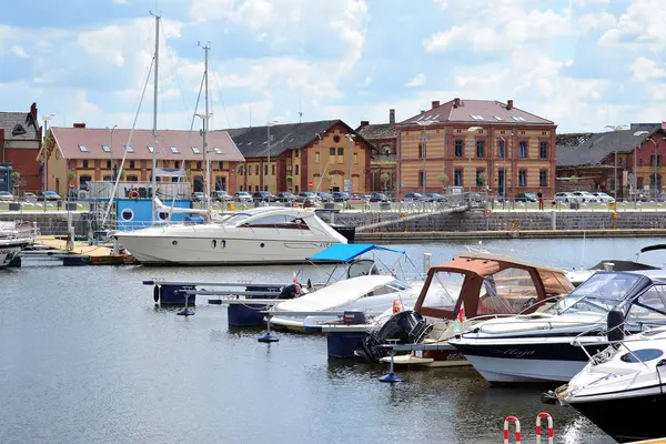 Szczecin, Polonya. 25 Haziran 2018. Yat limanına Szczecin City