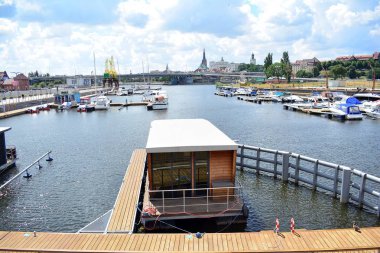 Szczecin, Polonya. 25 Haziran 2018. Yat limanına Szczecin City