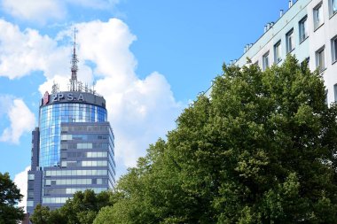 Szczecin, Polonya. 25 Haziran 2018. Szczecin en yüksek binası. 128 metre yükseklikte Pazim kule ofis