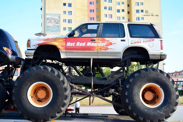 Szczecin, Polonya. 25 Haziran 2018. Canavar kamyon