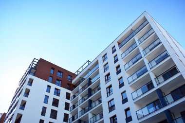Yeni apartman güneşli