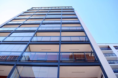 Yeni apartman güneşli