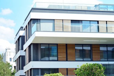 Yeni bir modern apartman detay