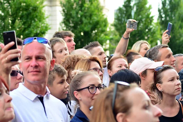 Varsóvia Polónia Julho 2018 Multidões Fãs Estão Esperando Equipe Rolling — Fotografia de Stock