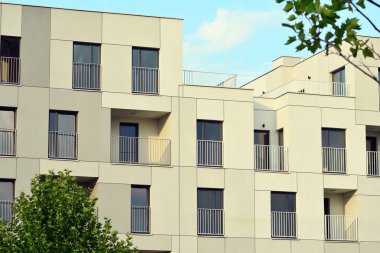 Yeni apartman güneşli