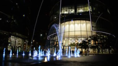 Varşova, Poland.8 Temmuz 2018. Avrupa Meydanı Çeşmesi