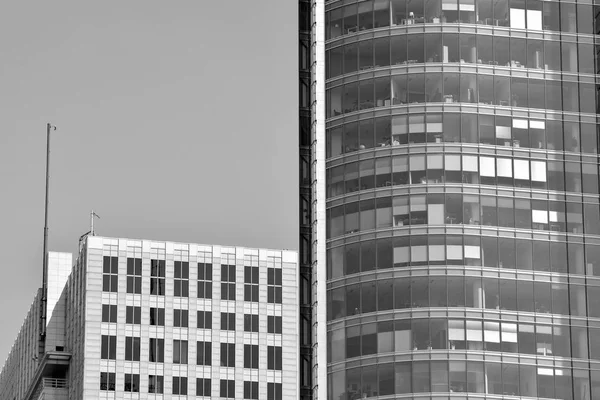 Moderní Kancelářská Budova Stěna Vyrobena Oceli Skla Černá Bílá — Stock fotografie