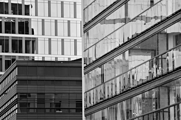 Moderne Bürohauswand Aus Stahl Und Glas Schwarz Weiß — Stockfoto