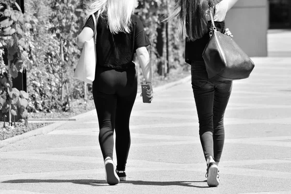 Back View Girl Walking Street Black White — Stock Photo, Image