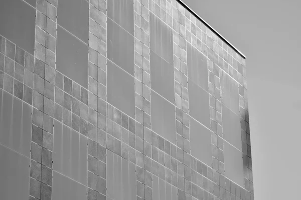 Moderno Edificio Oficinas Pared Acero Vidrio Blanco Negro —  Fotos de Stock