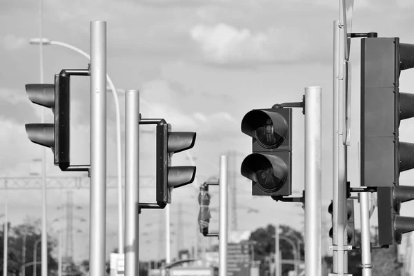 Semáforos Sobre Una Calle Blanco Negro — Foto de Stock