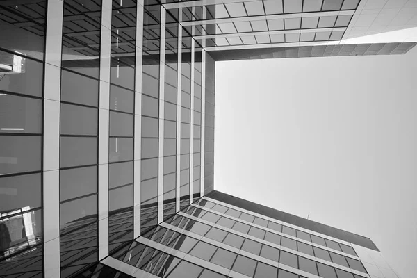 Moderno Edificio Oficinas Pared Acero Vidrio Blanco Negro — Foto de Stock