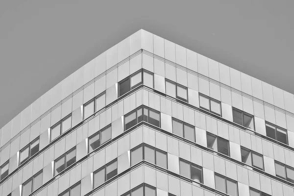 Modern ofis binası duvar yapılmış çelik ve cam. Siyah ve beyaz.