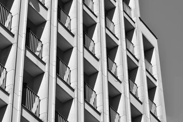 Modern Apartment Building Exterior Black White — Stock Photo, Image