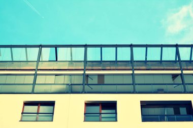 Soyut en az tarzı mimari arka plan. Modern bina cephe detay. Retro renkleri stilizasyon