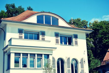 Modern apartmanın dış. Retro renkleri stilizasyon