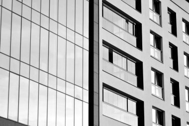 Modern apartman dış görünüşü. siyah ve beyaz.