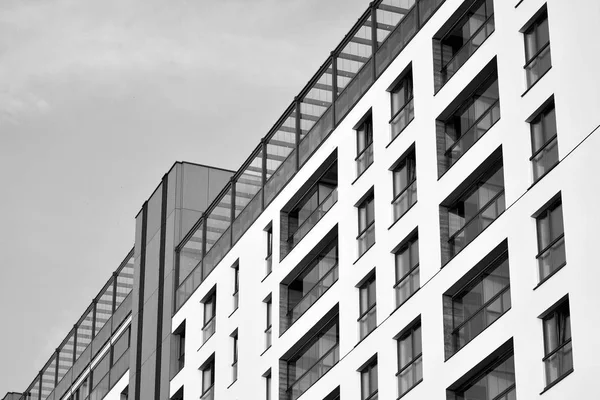 Moderno Edificio Apartamentos Exterior Blanco Negro — Foto de Stock