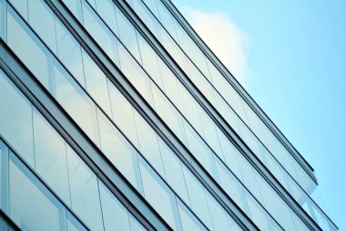 Çağdaş mimarinin soyut parçası. Konut modern bina