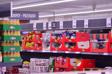 Varşova, Polonya. 3 Eylül 2018. İç süpermarket Lidl. 