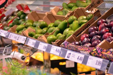 Varşova, Polonya. 3 Eylül 2018. İç süpermarket Lidl. 