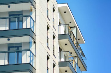  Çağdaş mimarinin soyut parçası. Konut modern bina