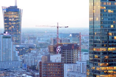 Varşova, Polonya. 17 Eylül 2018. Havadan görünümü Varşova. Gece şehir merkezi Varşova.