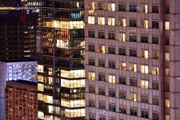 Moderno Edificio Oficinas Por Noche Luces Nocturnas Edificio Oficinas Centro — Foto de Stock