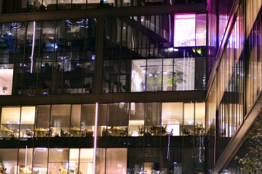 Modern ofis geceleri. Gece ışıkları, Şehir Ofisi şehir merkezinde, cityscape görünümü oluşturma