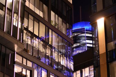 Modern ofis geceleri. Gece ışıkları, Şehir Ofisi şehir merkezinde, cityscape görünümü oluşturma