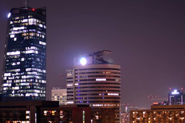 Modern ofis geceleri. Gece ışıkları, Şehir Ofisi şehir merkezinde, cityscape görünümü oluşturma