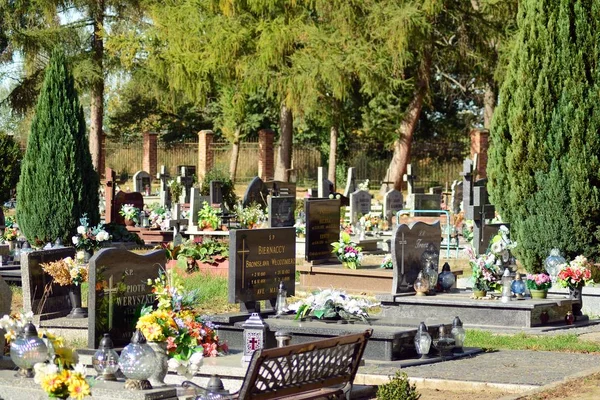 Trzcinsko Zdroj Polonia Octubre 2018 Antiguo Cementerio Ciudad Trzcinsko Zdroj —  Fotos de Stock