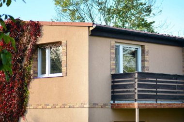 Bir ortaçağ kasabasında eski geleneksel evleri