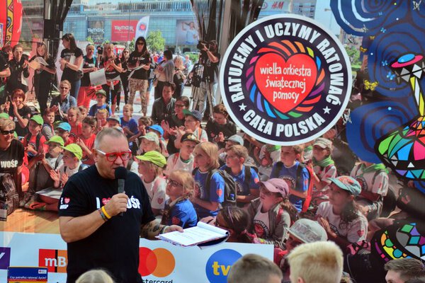 Warsaw, Poland. 16 October 2018. European Square. During the European Day of Restoration of the Heart's Activities, the WOSP Foundation organized a record in simultaneous cardiopulmonary resuscitation by as many people as possible.