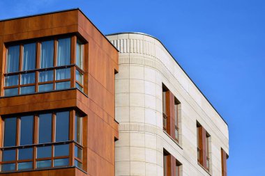  Modern, lüks apartman binası.