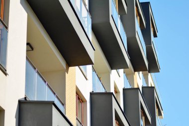 Yeni bir modern apartman detay