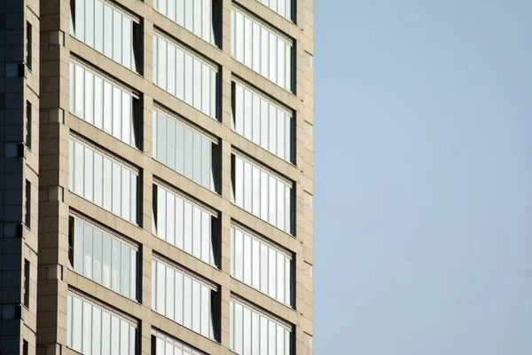 Detalhe Novo Edifício Apartamentos Moderno — Fotografia de Stock