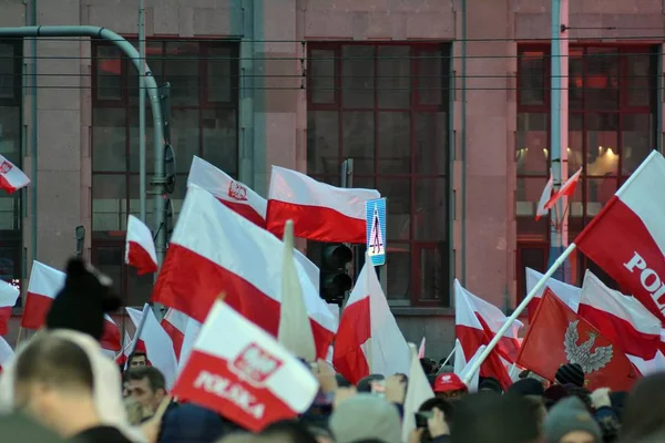 Varsóvia Polônia Novembro 2018 200 000 Pessoas Participaram Marcha Organizada — Fotografia de Stock