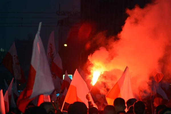 Varsovia Polonia Noviembre 2018 200 000 Personas Participaron Marcha Organizada — Foto de Stock