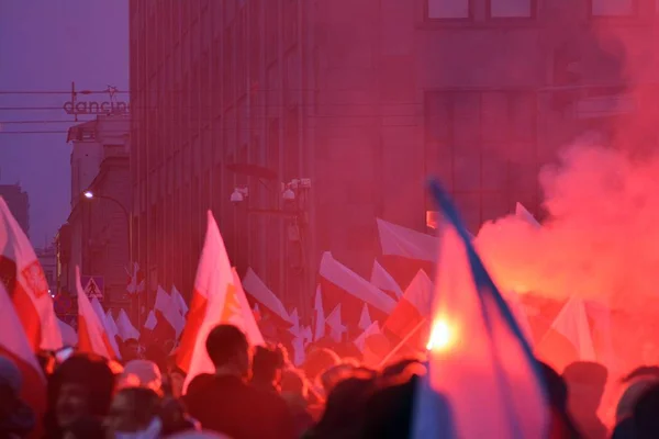 Varsóvia Polônia Novembro 2018 200 000 Pessoas Participaram Marcha Organizada — Fotografia de Stock