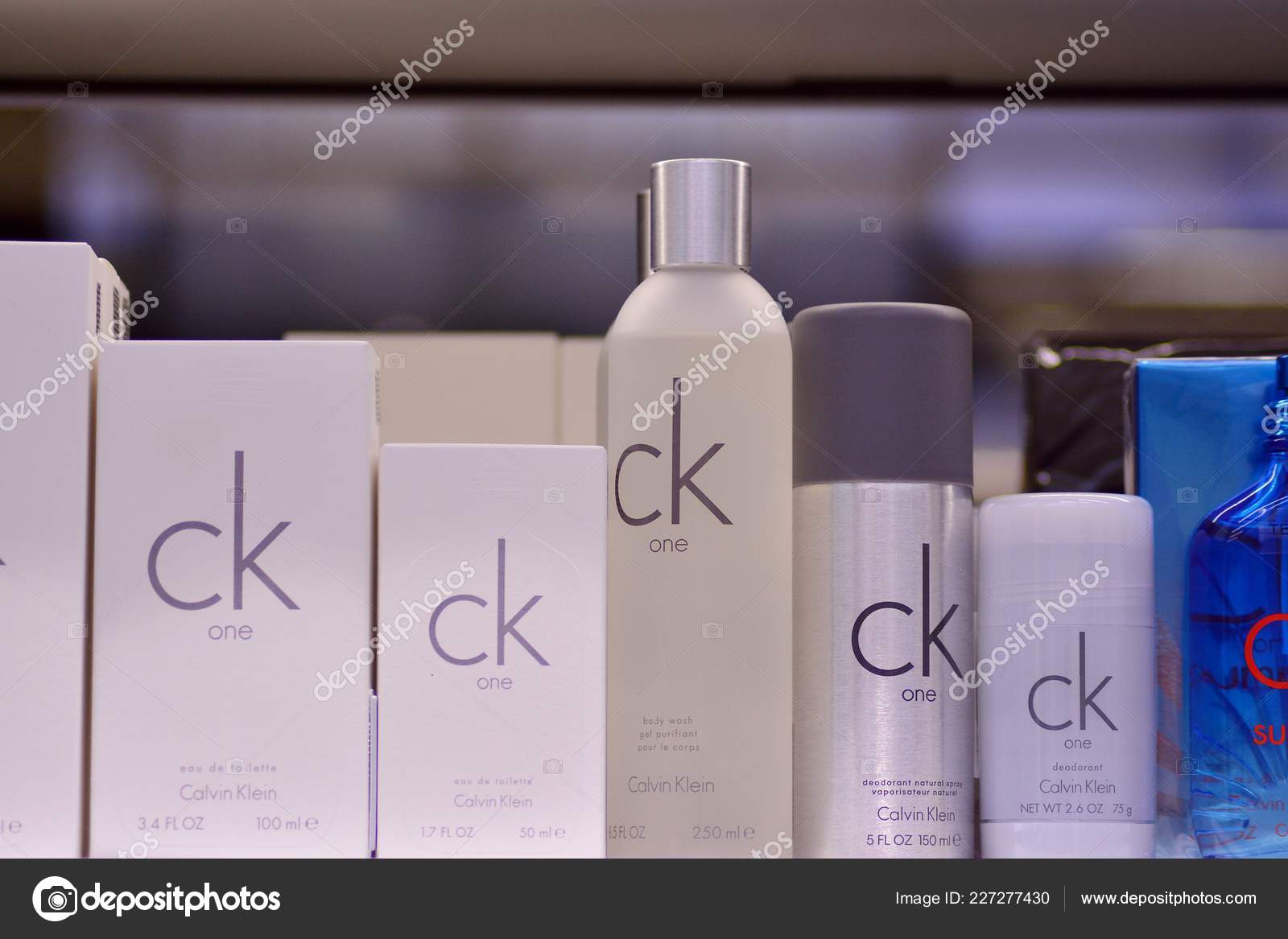 Warsaw Poland November 2018 Perfumes Calvin Klein One Shelves – Stock  Editorial Photo © grand-warszawski #227277430