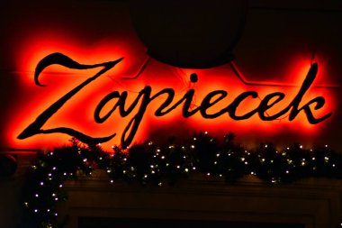 Varşova, Polonya. 31 Aralık 2018. Zapiecek imzalamak. Şirket tabela Zapiecek.