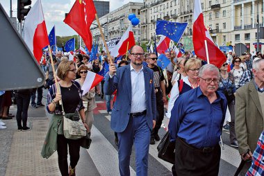 Warsaw.Poland. 6 Mayıs 2017.Poland: muhalefet grupları hükümete karşı protesto etmek için 