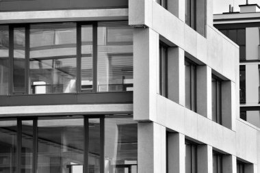 Modern mimarisi, beton ve camdan duvarlar soyut parçası. Siyah ve beyaz.